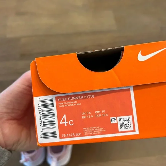 Nike Kids Light Pink Sneakers Size 4C - Picture 7 of 8